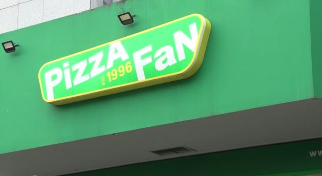 Pizza Fan: Σε αναμμένα κάρβουνα 2.500 εργαζόμενοι