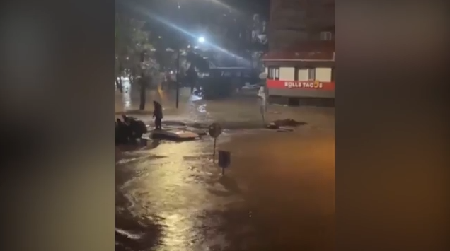 Τουρκία: Τρεις νεκροί στην Κωνσταντινούπολη από τις πλημμύρες – Καταστροφές